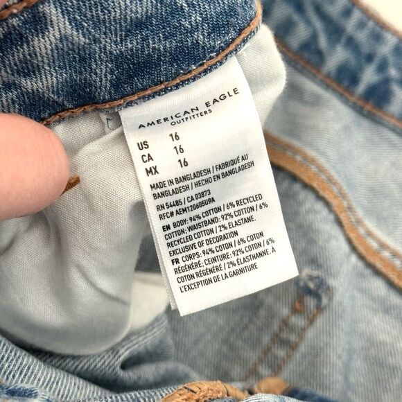 American Eagle Distressed Baggy Mom Short Size 16 - Picture 4 of 12